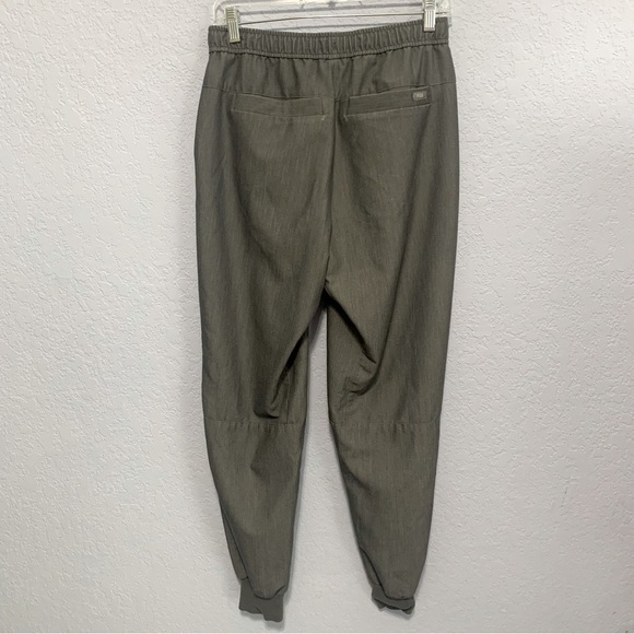 Figs Men’s Gray Drawstring Four Pocket Jogger Scrub Pants - Picture 5 of 5